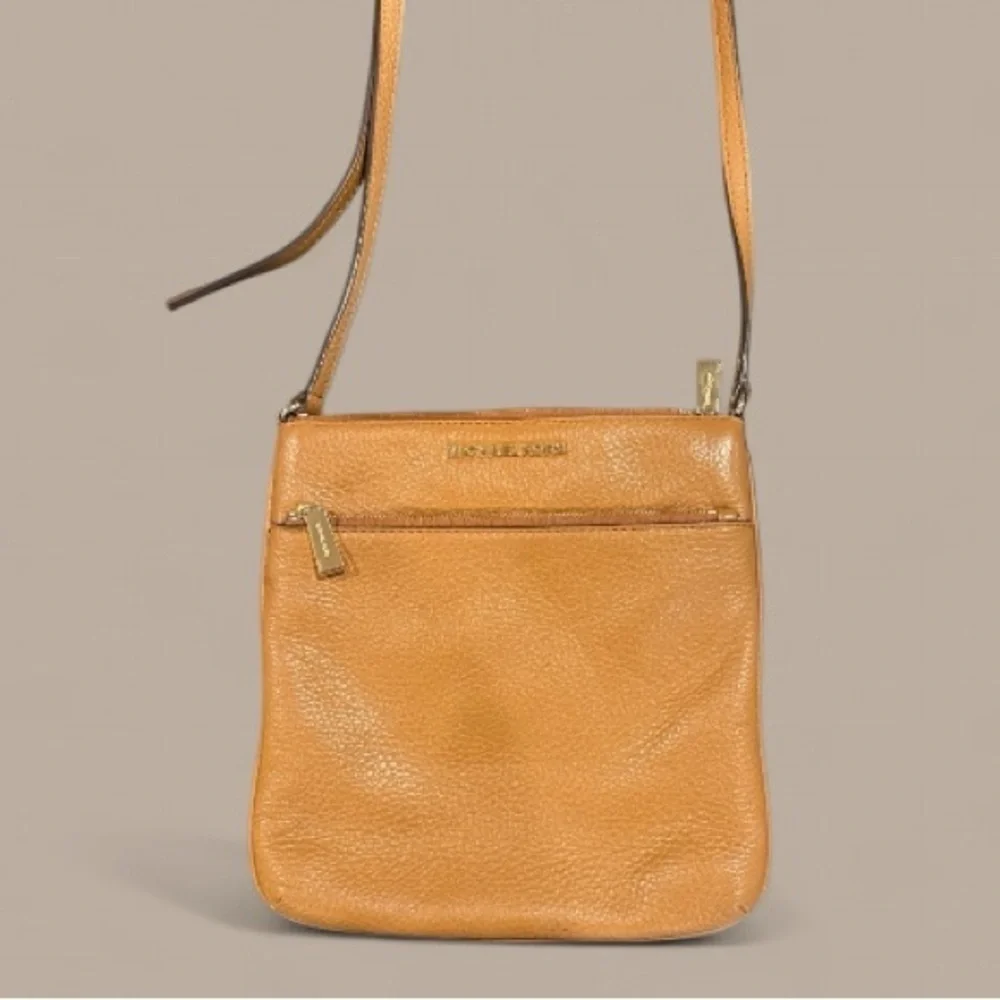 Michael Kors Tan Leather Messenger Bag MK caramel crossbody purse gold designer